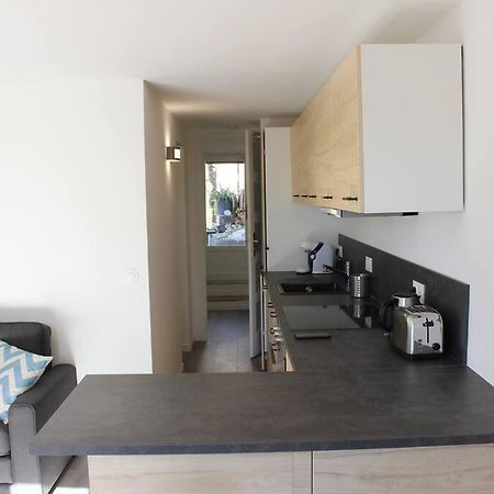 Le Rayol-Canadel-sur-Mer La Petite Rascasse, Appartement Avec Terrasse Ensoleillee מראה חיצוני תמונה