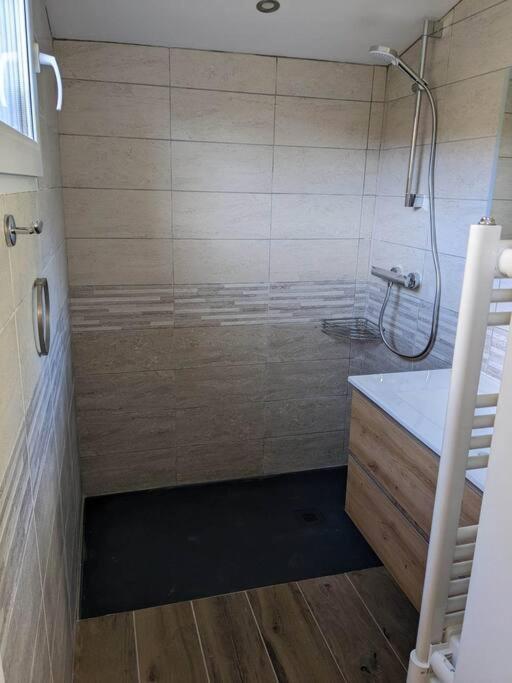 Le Rayol-Canadel-sur-Mer La Petite Rascasse, Appartement Avec Terrasse Ensoleillee מראה חיצוני תמונה