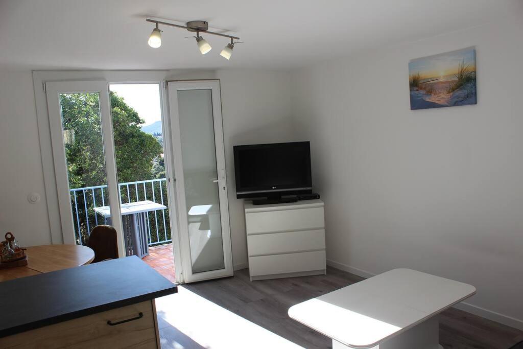 Le Rayol-Canadel-sur-Mer La Petite Rascasse, Appartement Avec Terrasse Ensoleillee מראה חיצוני תמונה